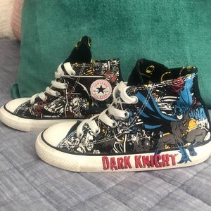 Boy’s Sz 10 Converse “Batman-Dark Knight” Hi-Top